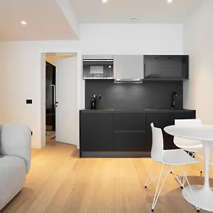 Sant'ambrogio Apartments, Reception H24 Milano